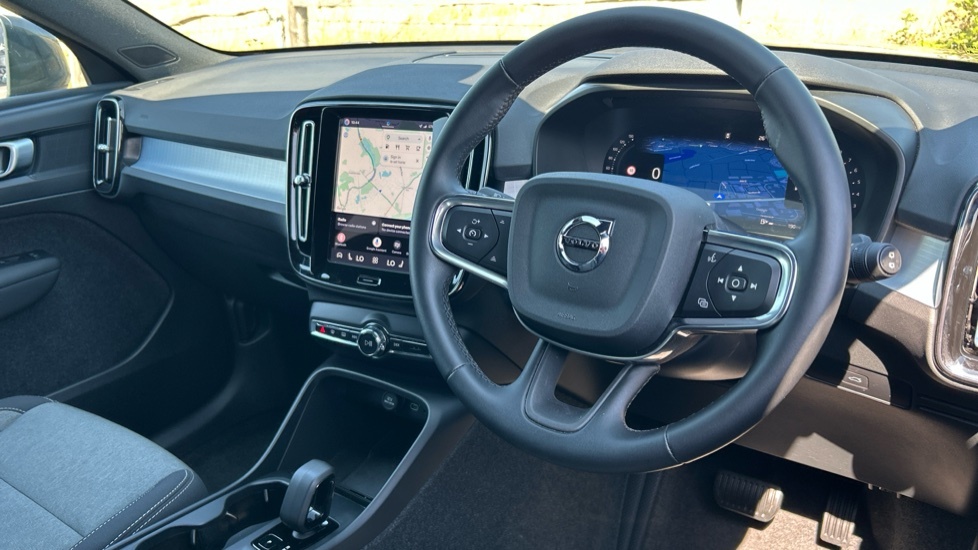 Volvo XC40 B3 Mild Hybrid Rear Camera Heated Seats Adaptive RJ25LVN #4