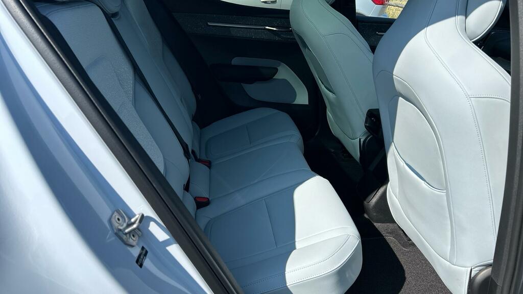 Volvo EX30 Ultra Extended Range Under 6000 Miles Great Savin OV75DSX Blue #6