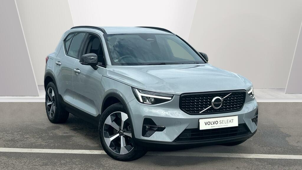 Volvo XC40 Plus B3 Mild Hybrid Dark Low Mileage 1 Own Grey