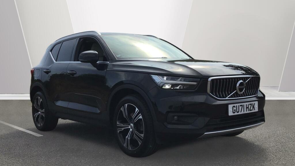 Volvo XC40 B4 Inscription Pro Blond Leather Pilot Assis Black #2
