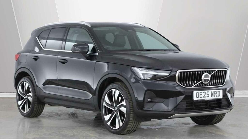Volvo XC40 B3 Ultra Bright Mhev Ex-demo Sunroof Harman Kardo Black