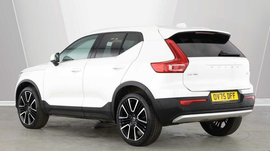Volvo XC40 B4 Ultra Bright Mhev 21 Alloys Sunroof OV75DFF White #5