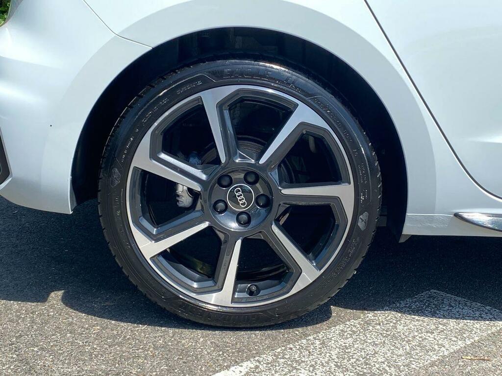 Audi A1 Black Edition 35 Tfsi 150 Ps S Tronic White #6