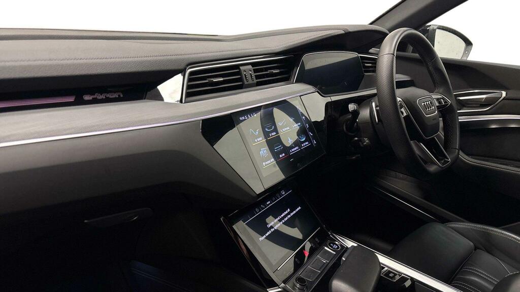 Audi Q8 e tron Sportback Black Edition 50 E-tron Quattro 25000 Kw Black #4