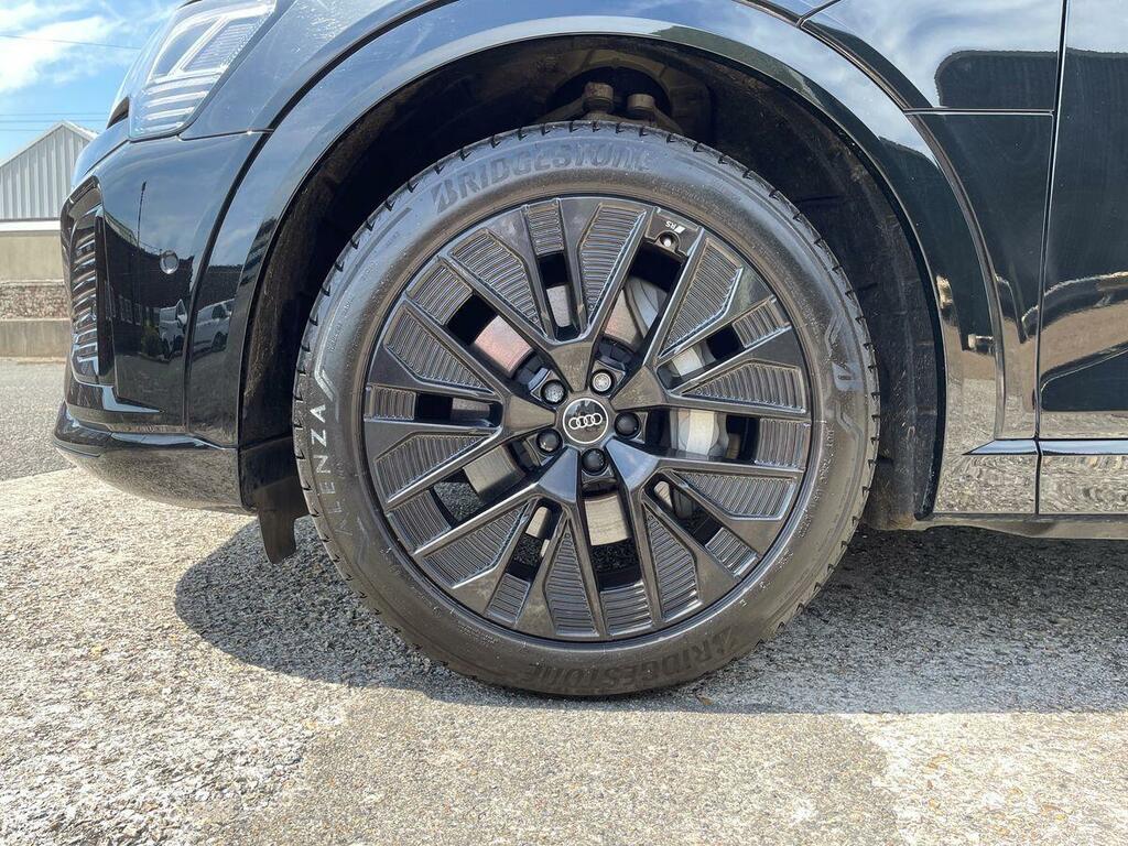 Audi Q8 e tron Sportback Black Edition 50 E-tron Quattro 25000 Kw Black #5