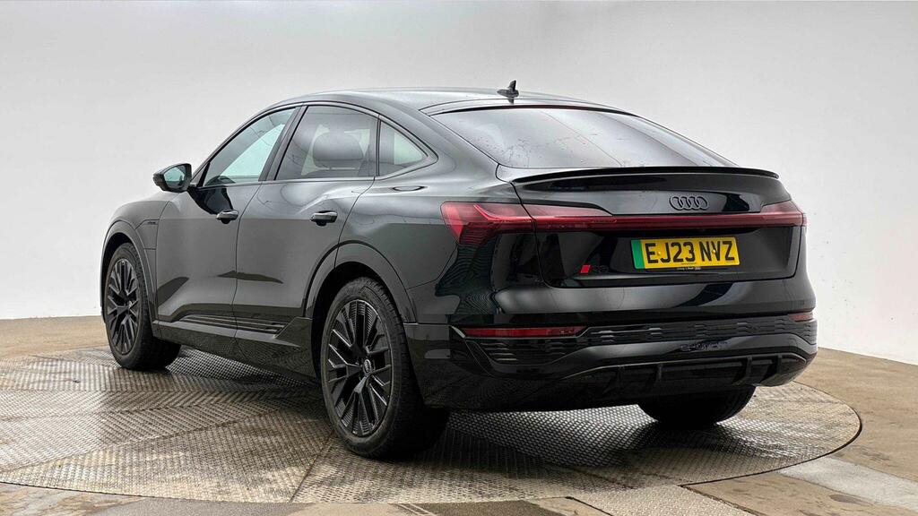 Audi Q8 e tron Sportback Black Edition 50 E-tron Quattro 25000 Kw Black #2