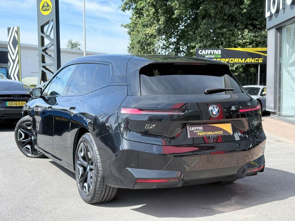 BMW iX M60 111.5Kwh Xdrive Black #4