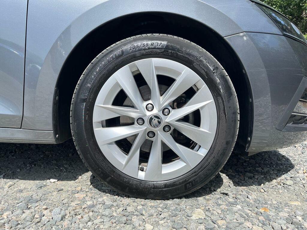 Skoda Octavia 1.5 Tsi Se L GJ73UVW Grey #6