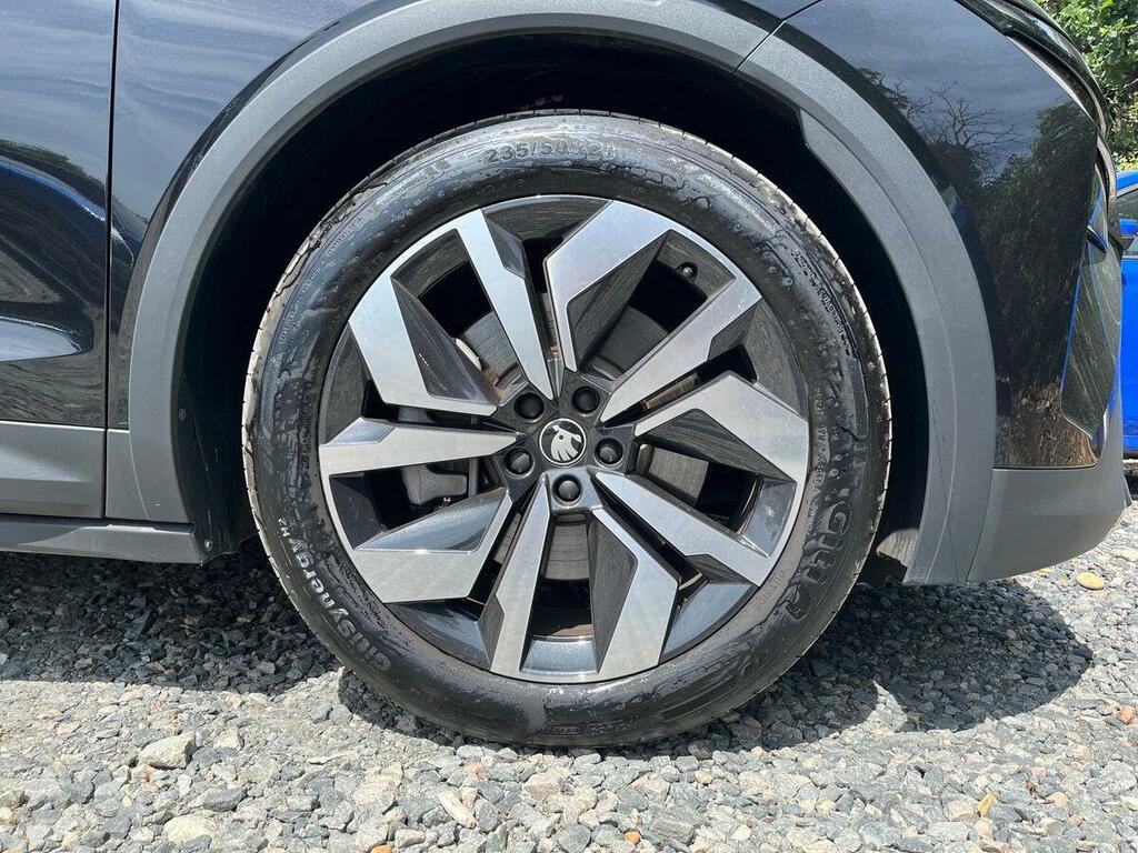 Skoda Elroq 210Kw 85 Sportline 82Kwh Black #6