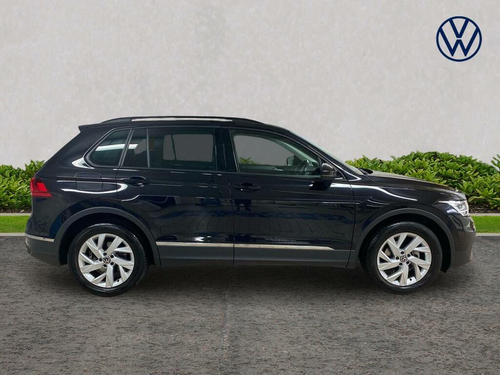 Volkswagen Tiguan 1.5 Tsi 150 Life Black #5