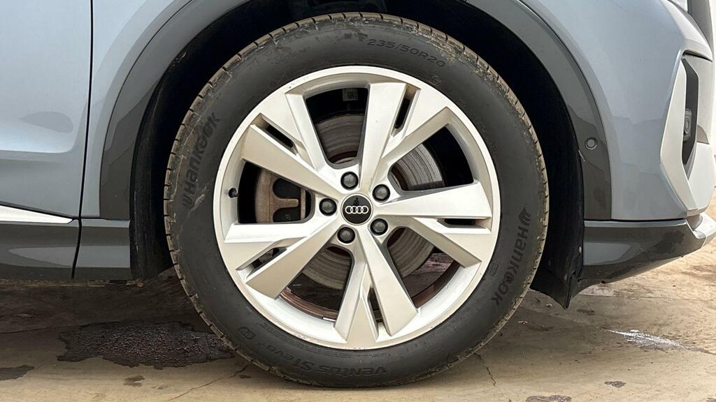 Audi Q4 E Tron 40 S Line Sportback 82Kwh KD23HHG Blue #4