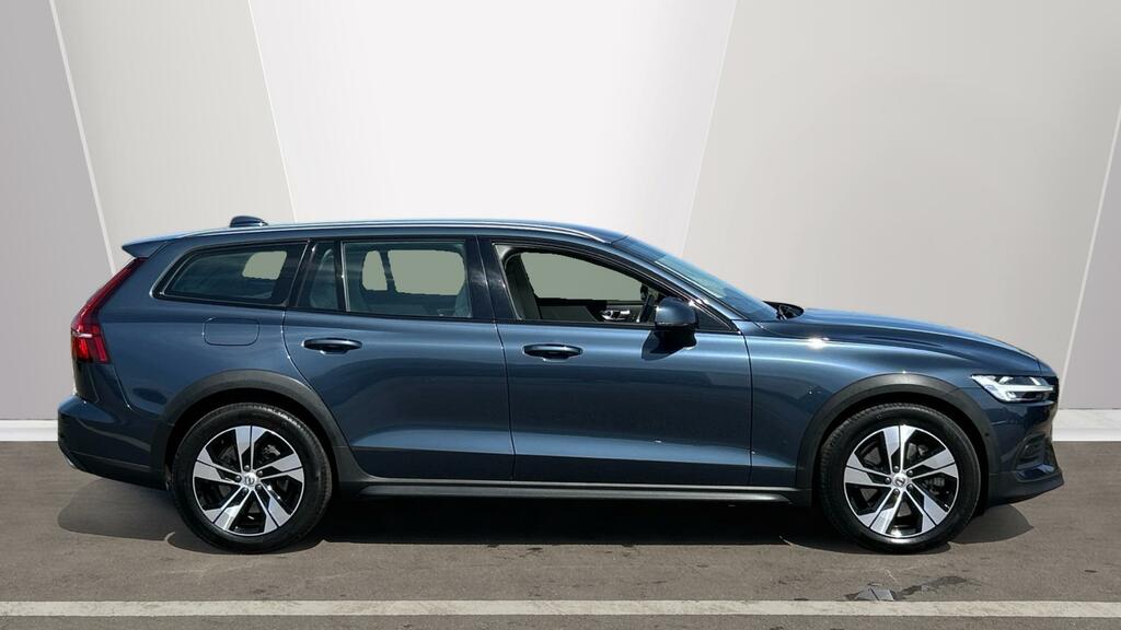 Volvo V60 Cross Country 2.0 B4 Mhev Awd Euro 6 Ss Blue #3