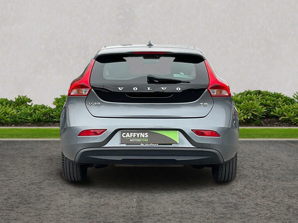 Volvo V40 2.0 T2 Momentum Euro 6 Ss Grey #4