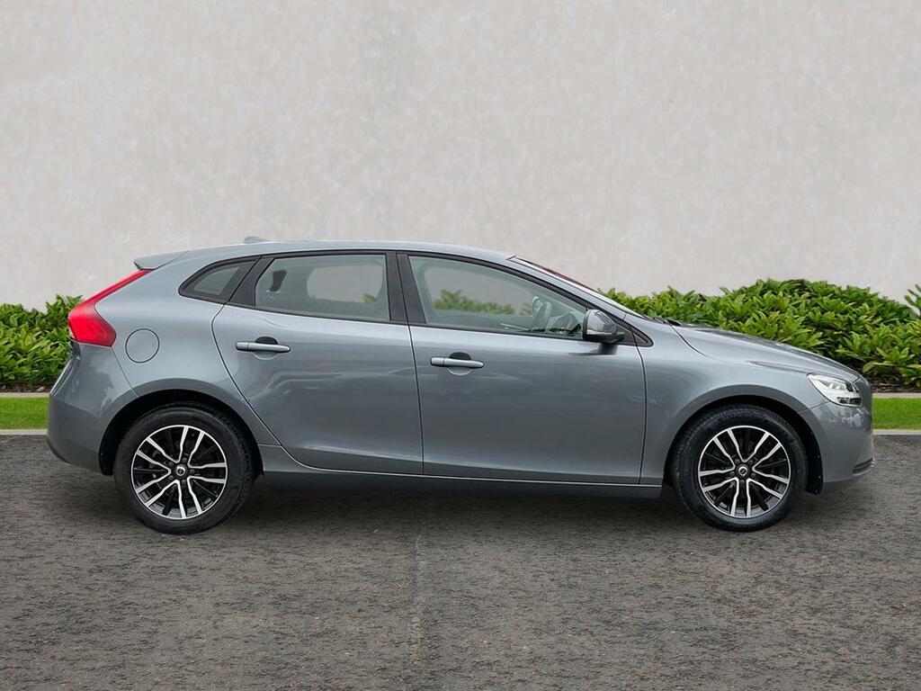 Volvo V40 2.0 T2 Momentum Euro 6 Ss Grey #5