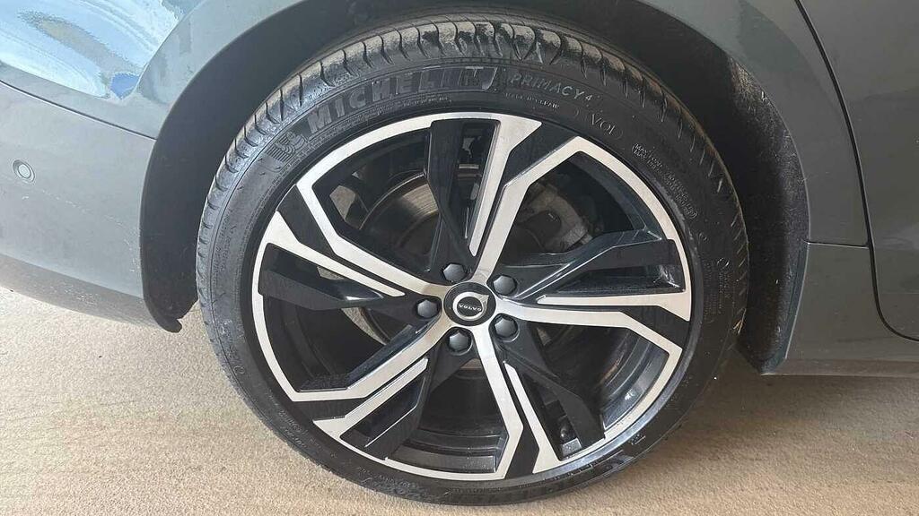 Volvo V60 Ultra B4 Mild Hybrid Dark Great Condition #4