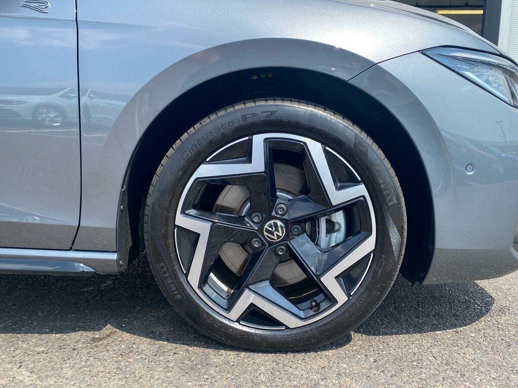 Volkswagen Passat 1.5 Tsi Ehybrid 272 R-line Dsg Grey #6