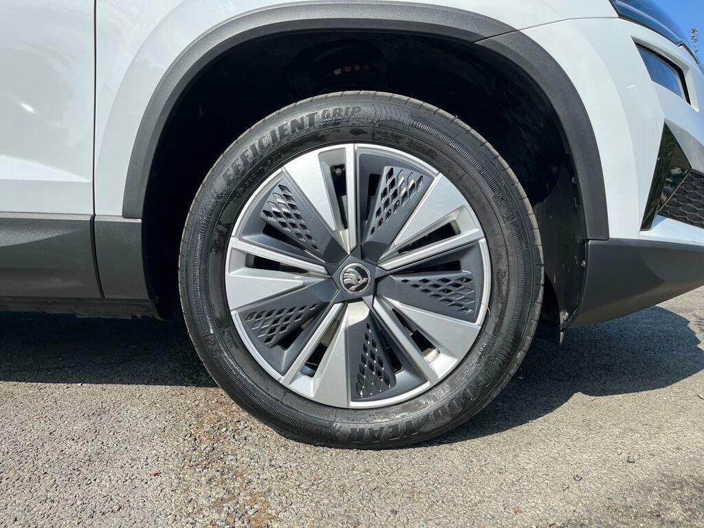 Skoda Karoq 1.5 Tsi Se Drive Dsg YD23LTY White #6