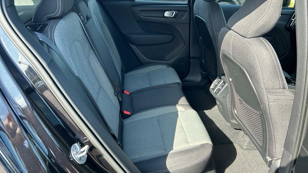 Volvo XC40 Plus B3 Mild Hybrid Dark Black #6