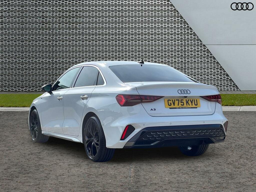 Audi A3 S Line Tfsi 116 Ps S Tronic GV75KYU White #2