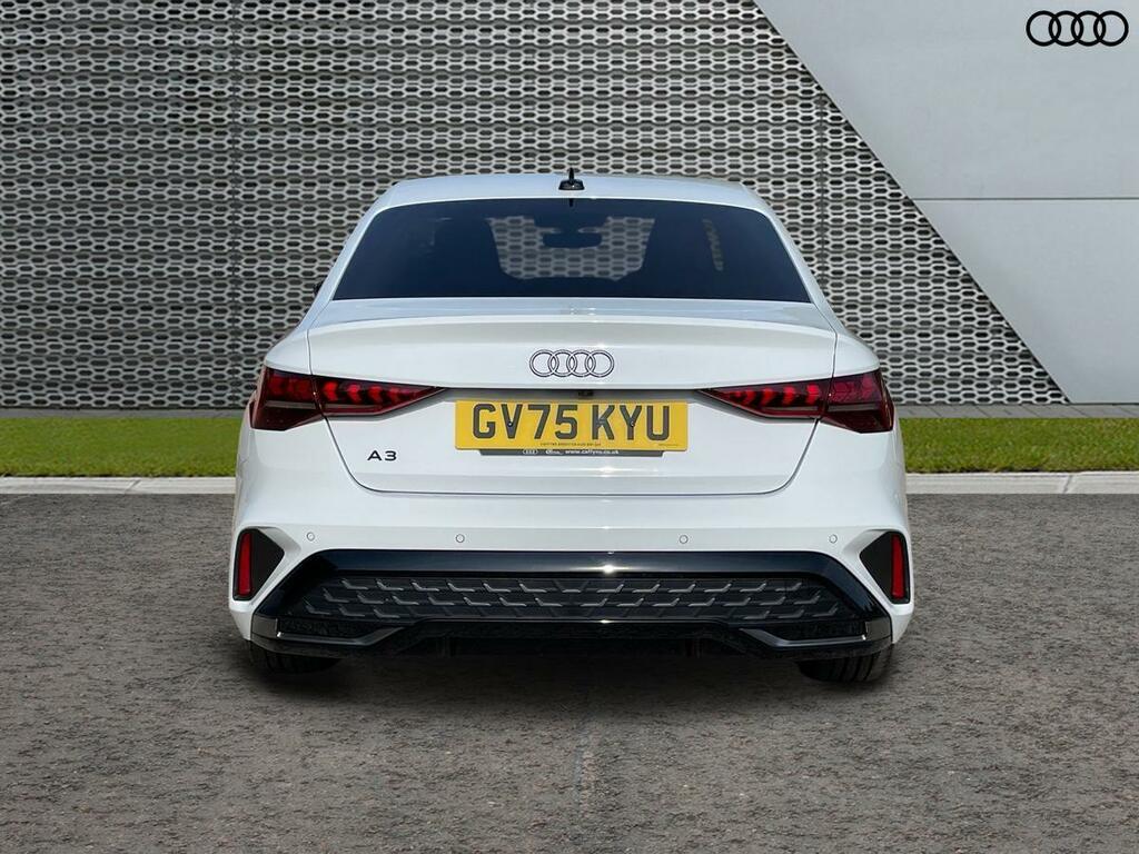 Audi A3 S Line Tfsi 116 Ps S Tronic GV75KYU White #4