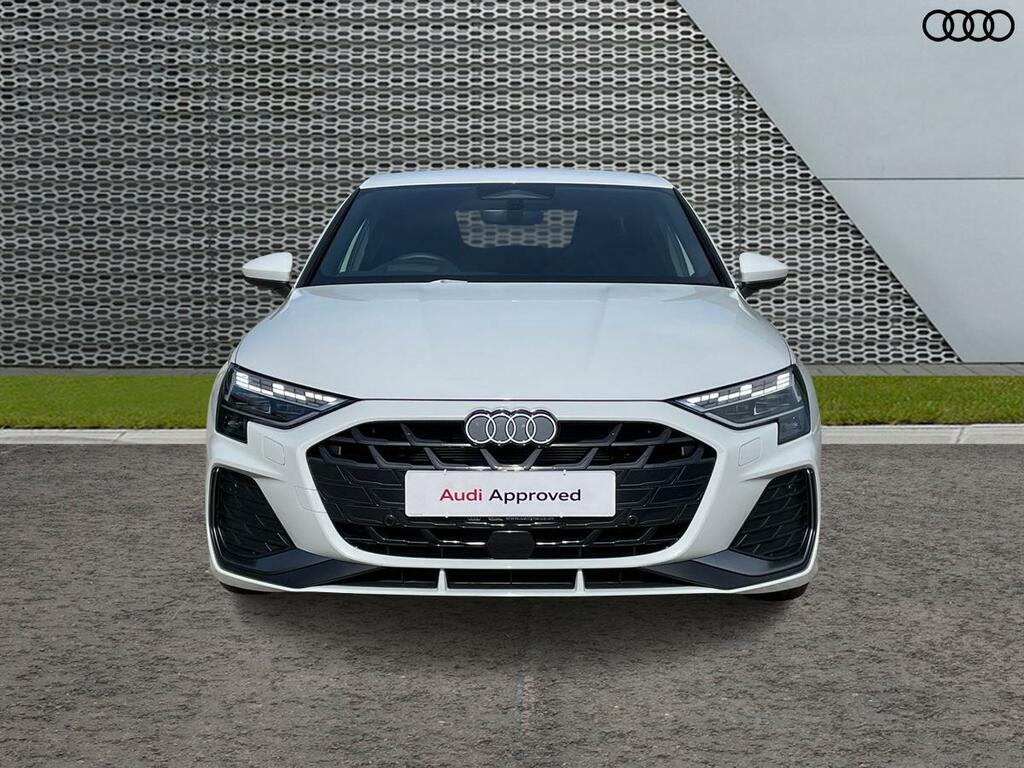 Audi A3 S Line Tfsi 116 Ps S Tronic GV75KYU White #3