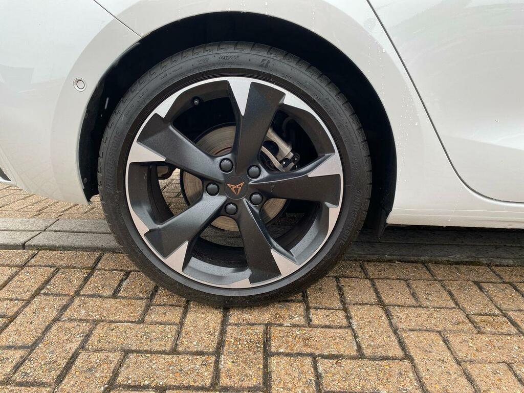 Cupra Leon 1.5 Tsi V1 Hatchback Euro 6 Ss White #6