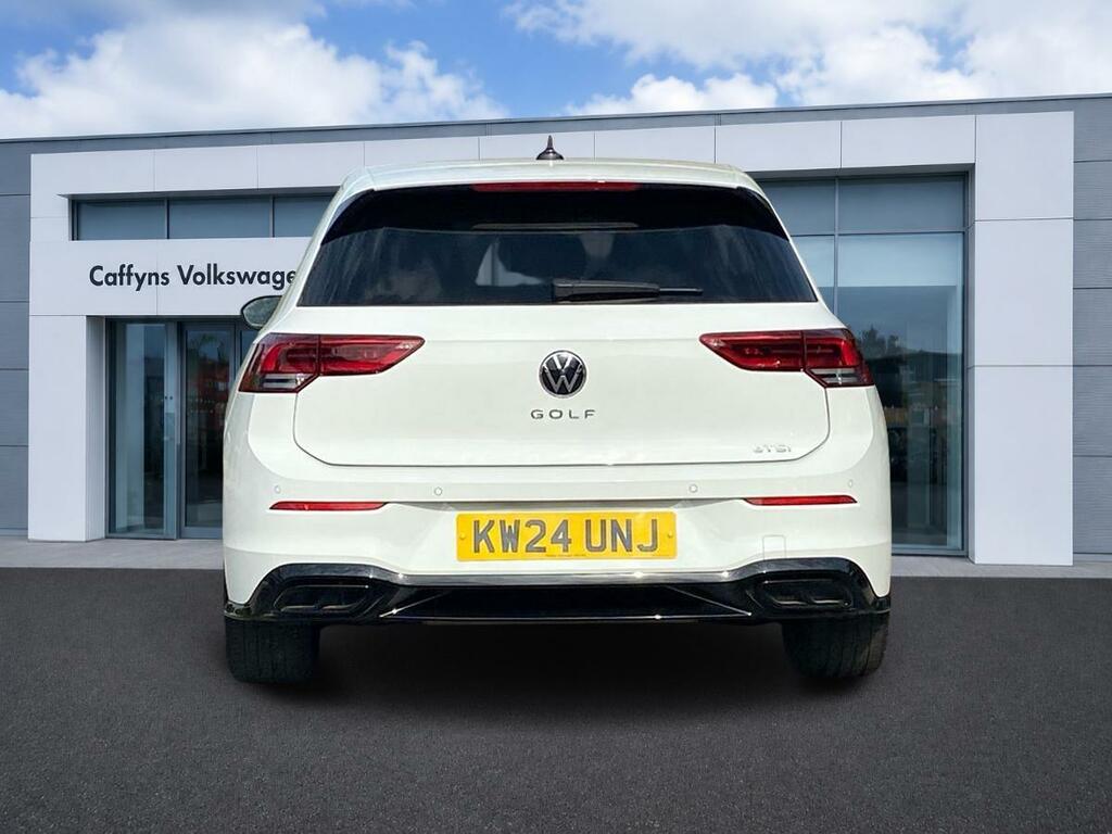 Volkswagen Golf 1.5 Etsi 150 Black Edition Dsg KW24UNJ White #3