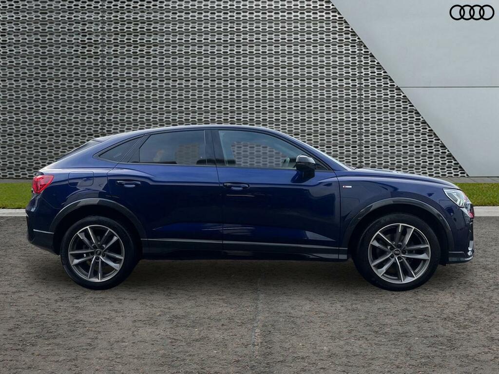 Audi Q3 1.5 Tfsi Cod 35 Black Edition Sportback S Tronic E Blue #5