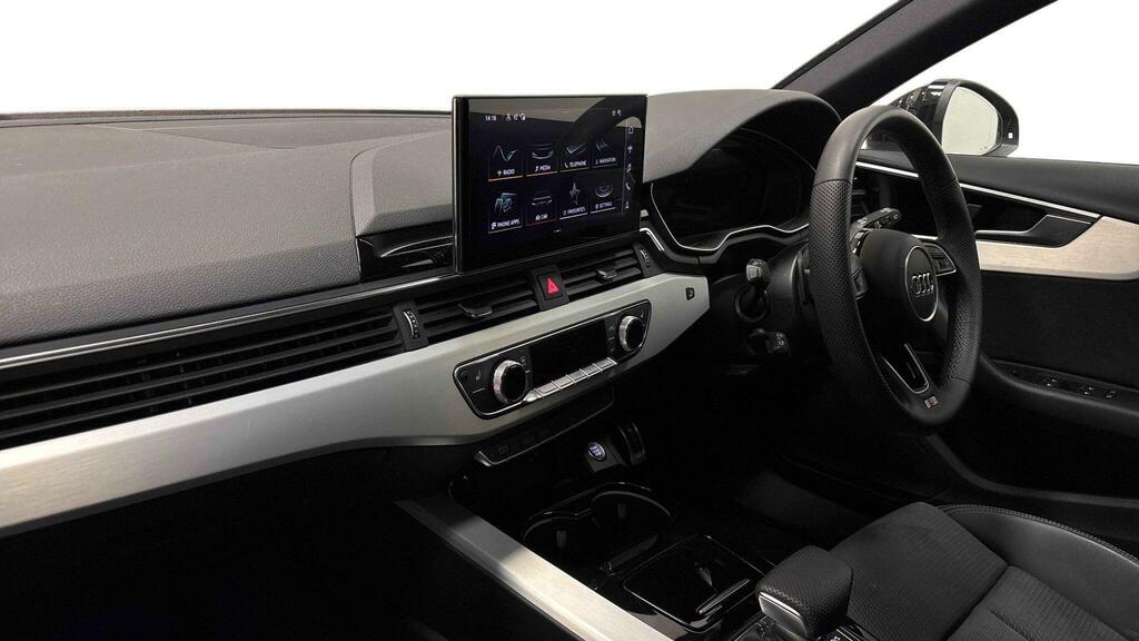 Audi A4 Avant Avant S Line 40 Tfsi 204 Ps S Tronic YM24DZN Black #2