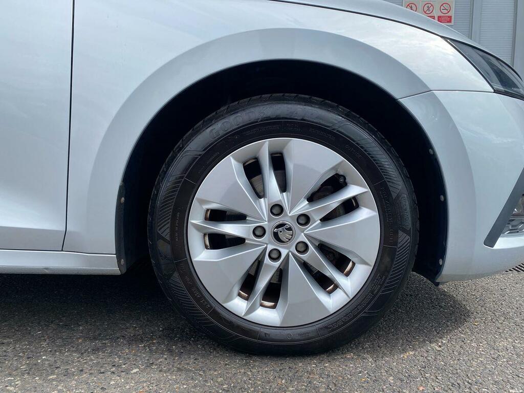 Skoda Octavia 2.0 Tdi Se Silver #6