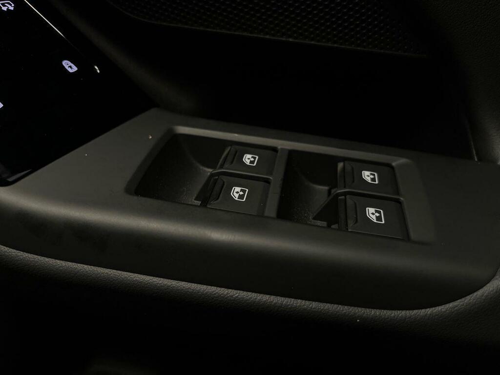 Audi A6 2.0 Tdi Quattro 204 Launch Edition S Tronic Red #17