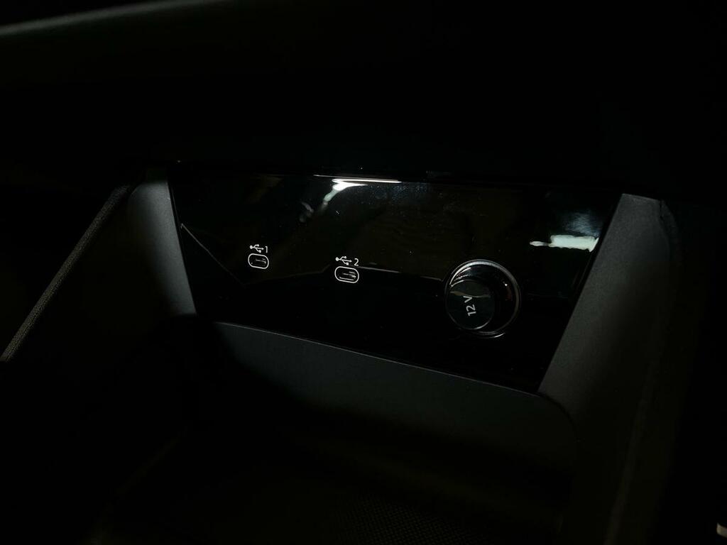 Audi A6 2.0 Tdi Quattro 204 Launch Edition S Tronic Red #22