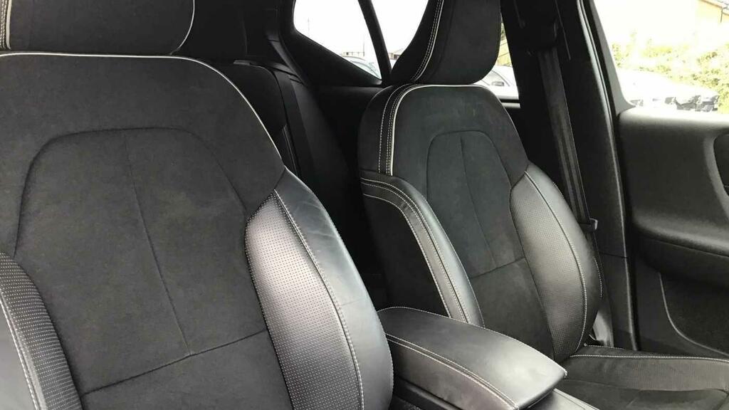 Volvo XC40 T4 Awd Inscription Black #13