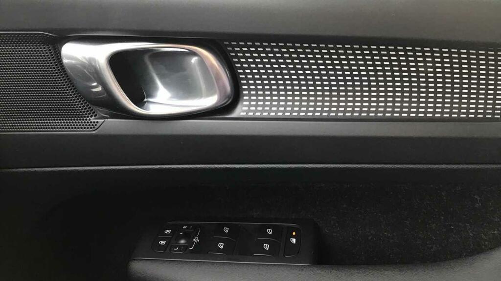 Volvo XC40 T4 Awd Inscription Black #24