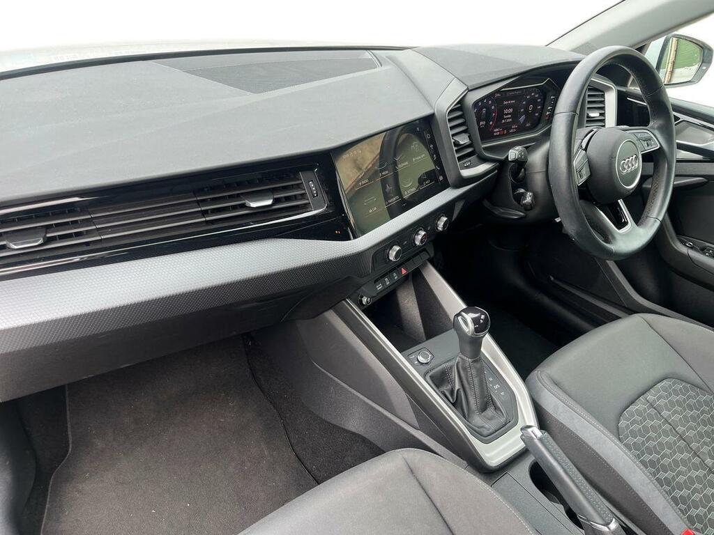Audi A1 Sport 30 Tfsi 110 Ps S Tronic CF23DTY White #2