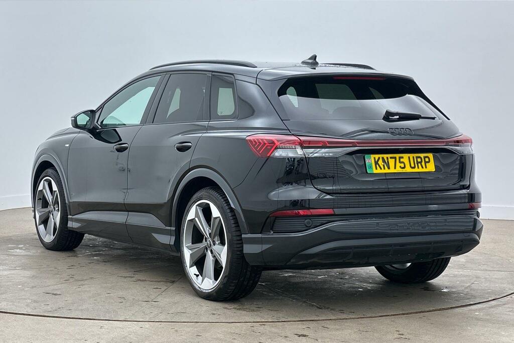 Audi Q4 E Tron 45 Black Edition 82Kwh Black #2