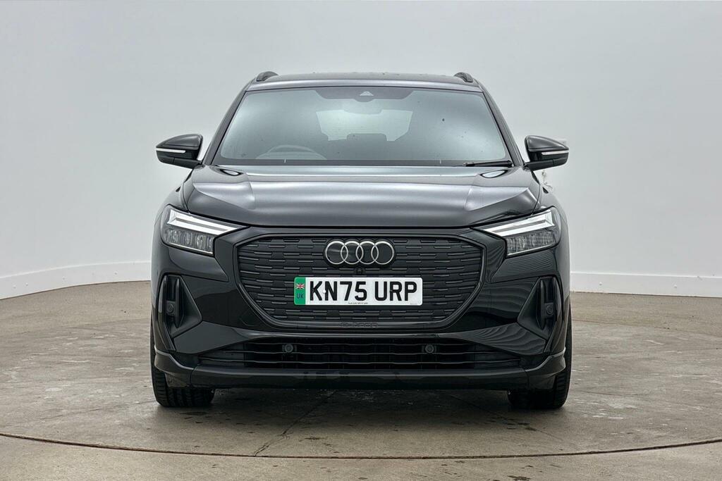 Audi Q4 E Tron 45 Black Edition 82Kwh Black #4