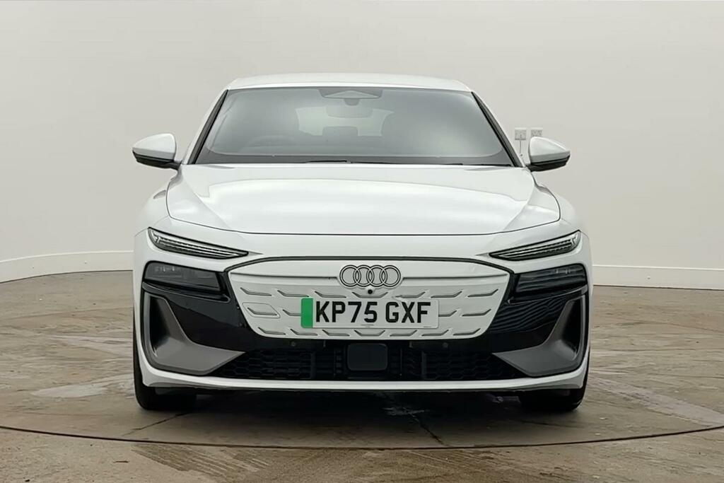 Audi A6 E-tron Avant 100Kwh Performance S Line White #4