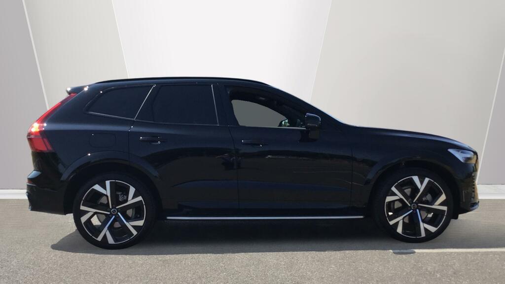 Volvo XC60 Black Edition Ultra T8 Awd Plug-in Hybrid GY26NME Black #3