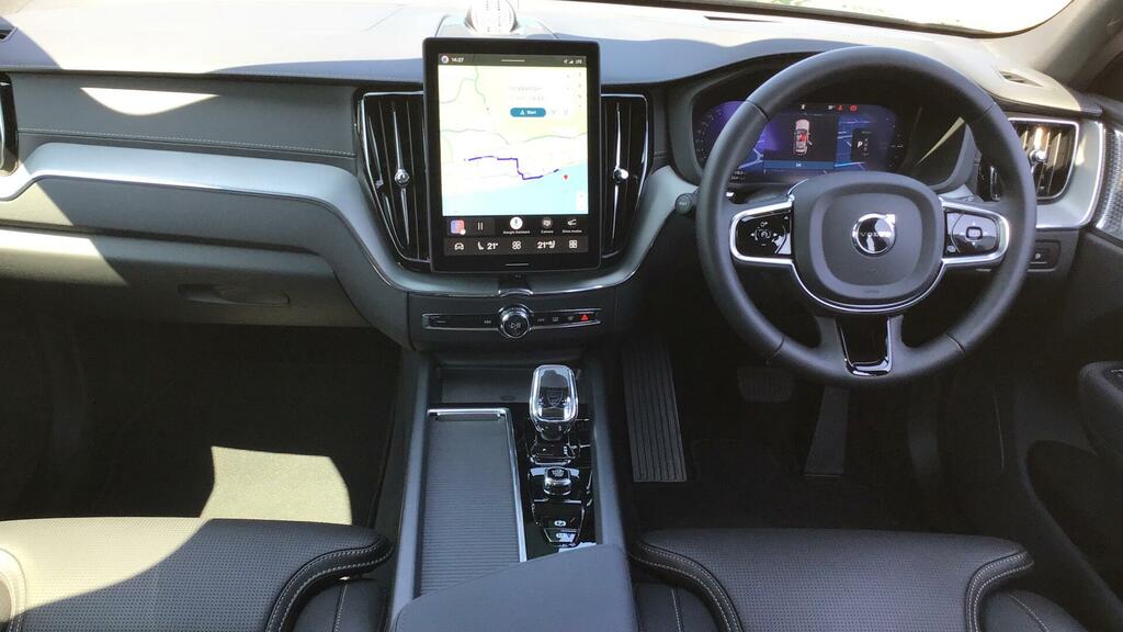 Volvo XC60 Black Edition Ultra T8 Awd Plug-in Hybrid GY26NME Black #5