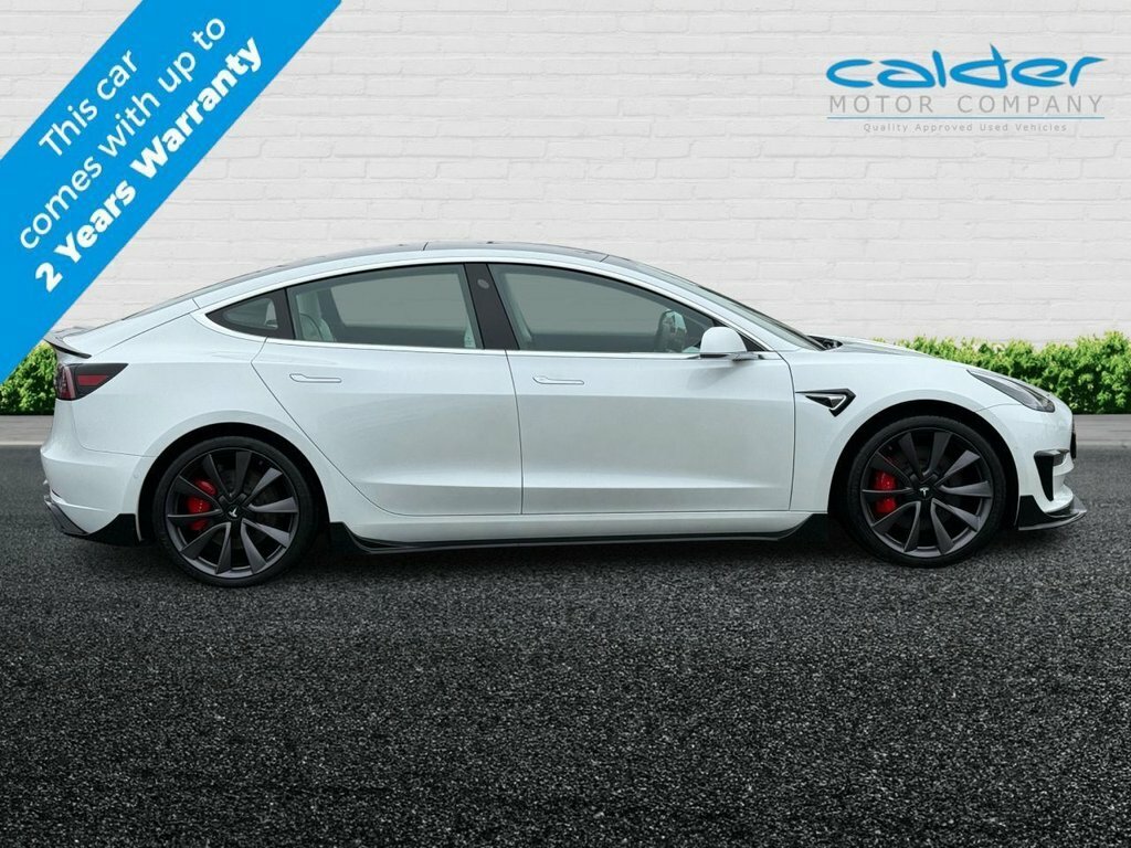 Tesla Model 3 Dual Motor Performance Saloon White