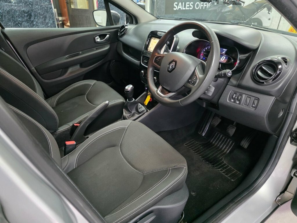 Renault Clio Hatchback HL68CDU Silver