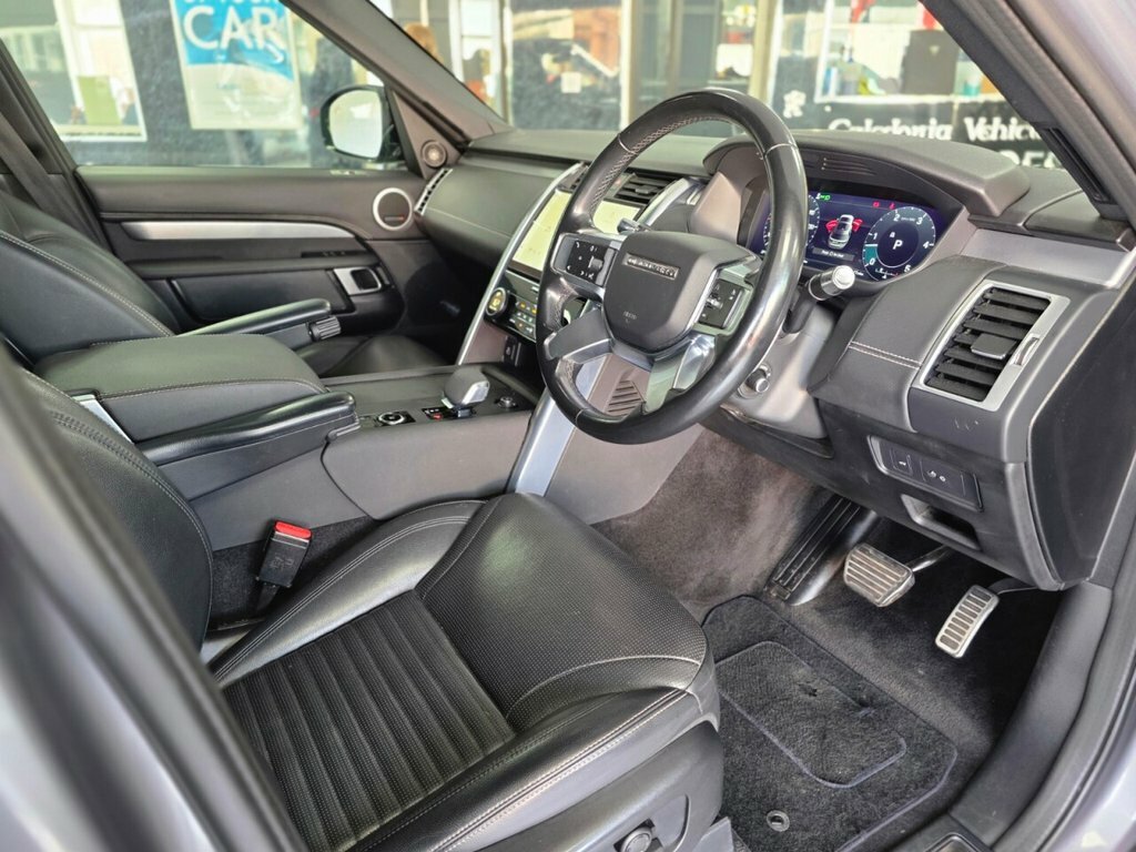 Land Rover Discovery 3L R-dynamic Se YC71FPJ Grey #2