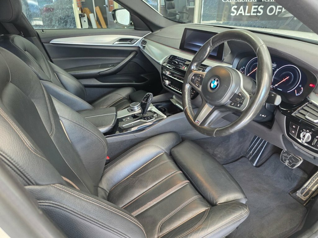 BMW 5 Series 2L M Sport LE19VBA White #2