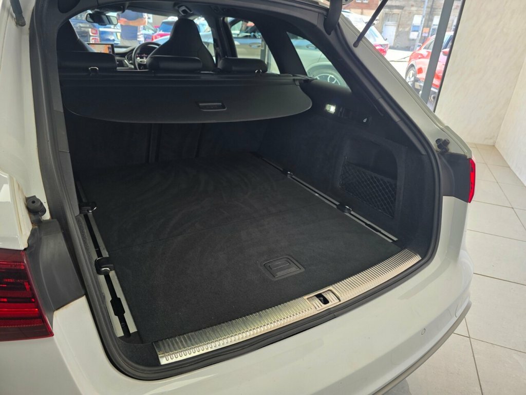 Audi RS6 Avant 4L Null Black #55