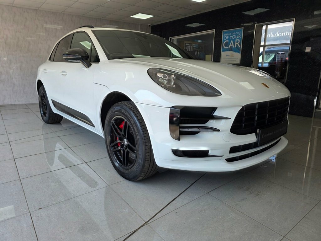 Porsche Macan Gts Pdk White #28