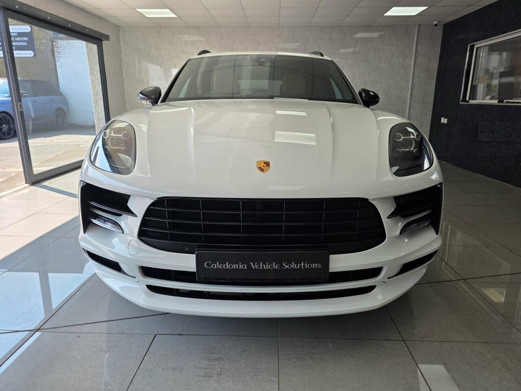 Porsche Macan Gts Pdk White #56