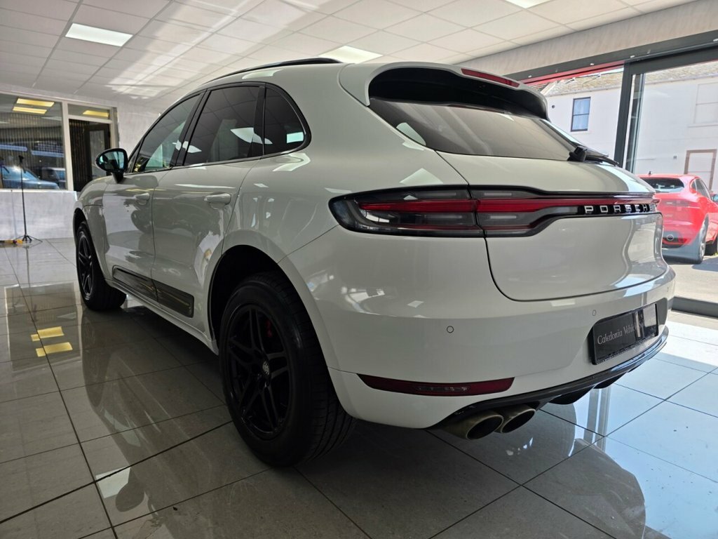 Porsche Macan Gts Pdk White #46