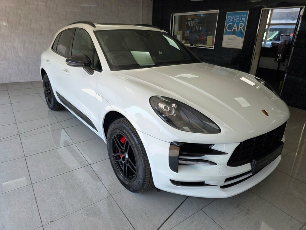 Porsche Macan Gts Pdk White #27