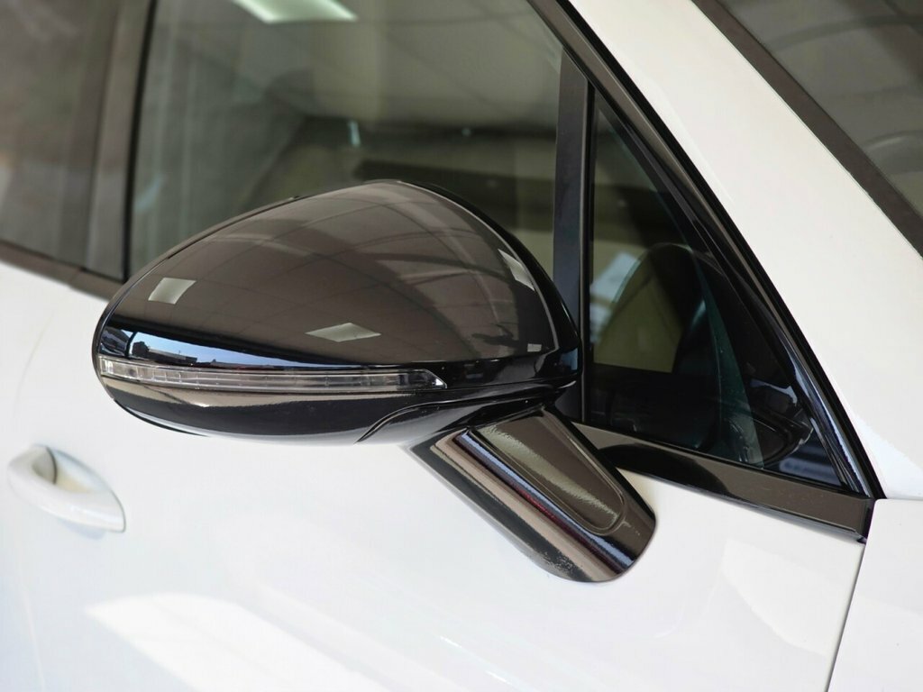 Porsche Macan Gts Pdk White #31